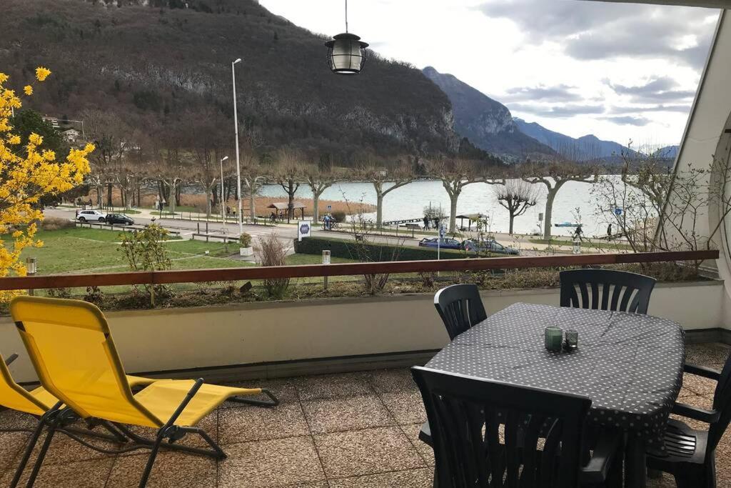 Chez Jacques - Terrasse Avec Vue Lac Et Montagne Annecy Exteriör bild